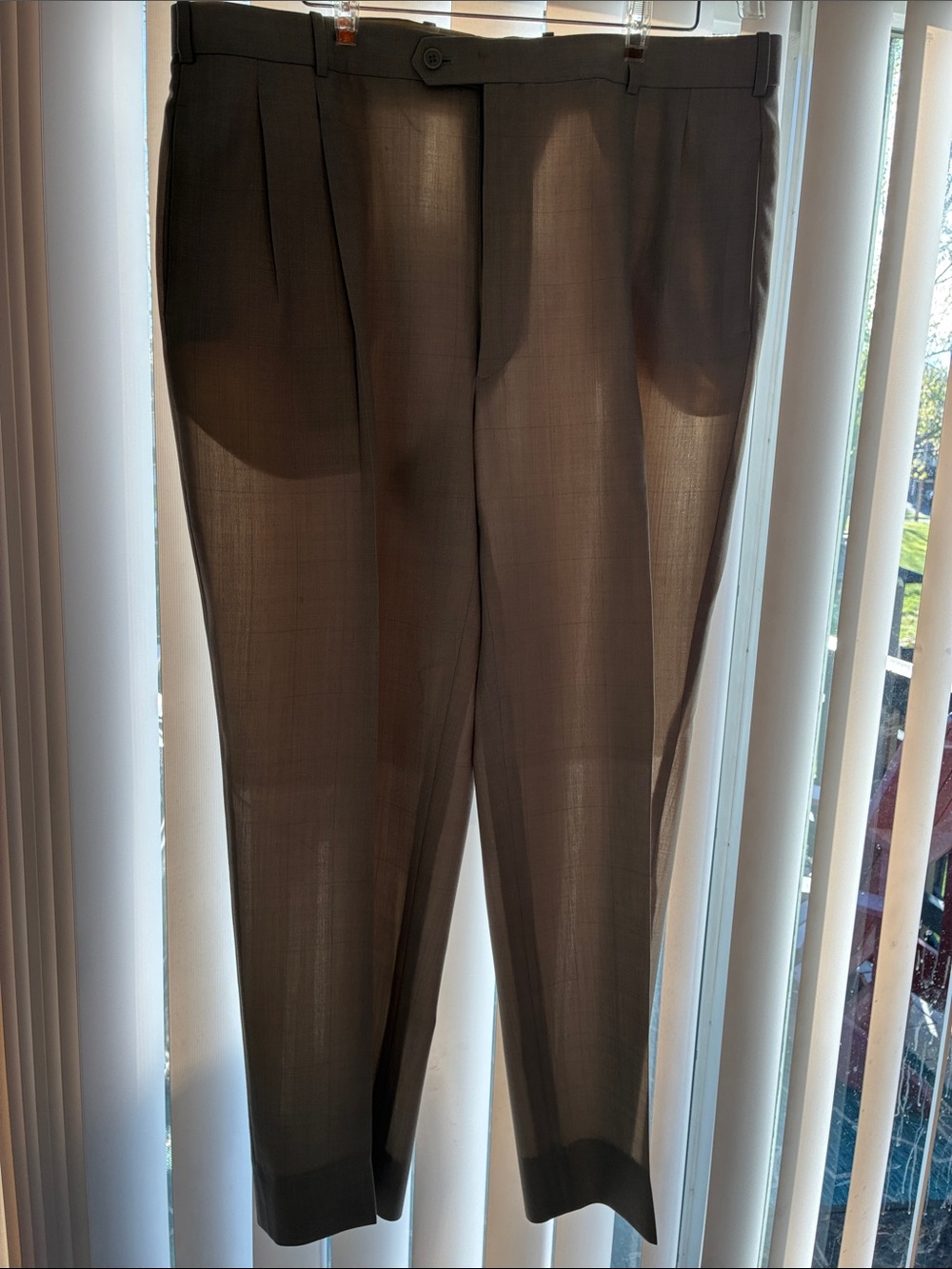 Classic Men’s Tailored Dress Pants in light grey
